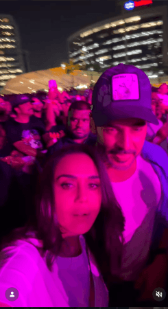Preity Zinta–Dino Morea dance, click selfies, vibe with Gen Z at Def Leppard's Mumbai concert; fans say 'two dimpled beauties in one frame' Preity Zinta–Dino Morea dance, click selfies, vibe with Gen Z at Def Leppard's Mumbai concert; fans say 'two dimpled beauties in one frame'