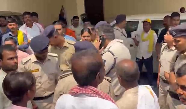 Nine dead in stampede at Nalanda temple; State Govt. announces ₹6 lakh ex-gratia for victims