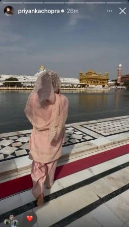 Akshay Kumar with MIL Dimple Kapadia seeks blessings in Ujjain; Twinkle Khanna skips; Priyanka Chopra performs 'bartan seva' at Golden Temple