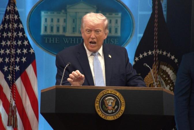 Trump sticks to Iran strike plan, White House sets deadline Trump sticks to Iran strike plan, White House sets deadline