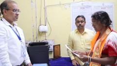 Smriti Irani accompanies RG Kar victim's mother for nomination, calls her 'symbol of fight for justice'