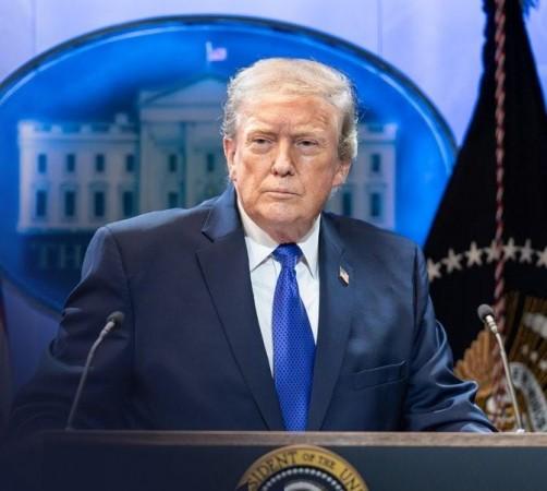 Trump warns Iran over Hormuz shipping