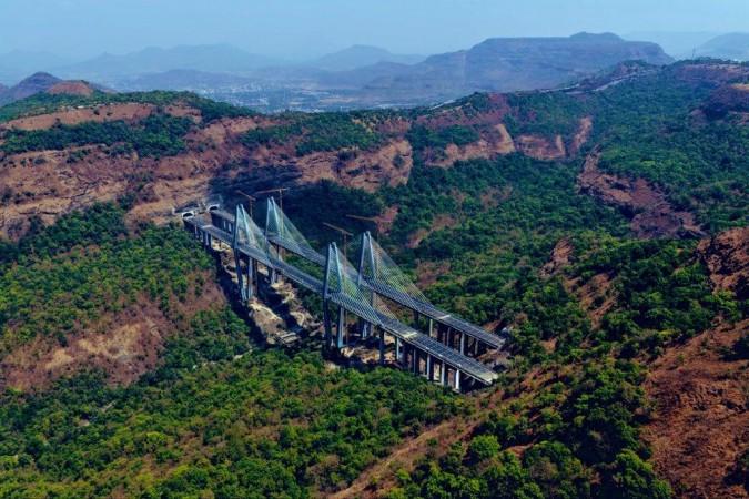 Devendra Fadnavis inaugurates Mumbai–Pune Expressway 'Missing Link', travel time set to drop