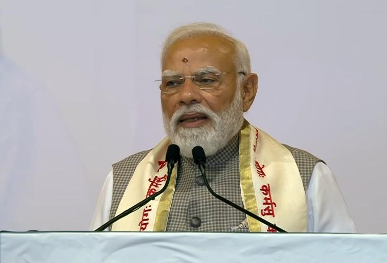 PM Modi hails role of spirituality, social participation at Art of Living event in Bengaluru