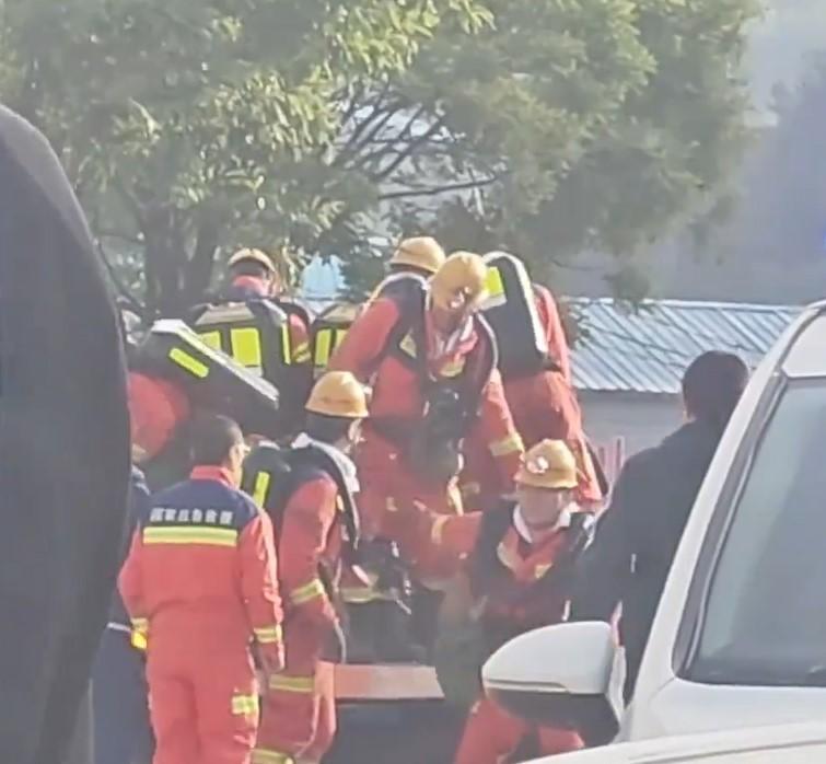 China coal mine accident leaves 82 dead, nine trapped
