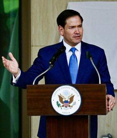 It's hot: Marco Rubio feels the Delhi heat, keeps press conference short; talks about US approach to Indo-Pacific It's hot: Marco Rubio feels the Delhi heat, keeps press conference short; talks about US approach to Indo-Pacific