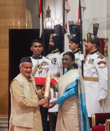 President Murmu honours Dharmendra, Harmanpreet Kaur, Uday Kotak with Padma Awards