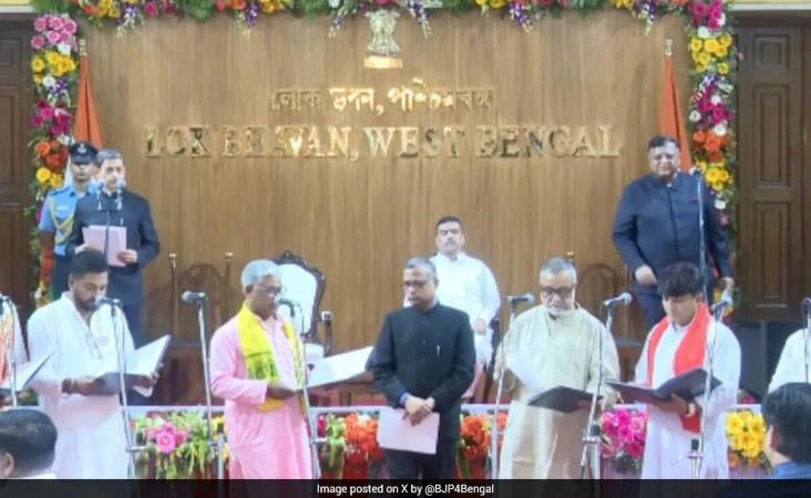 Swapan Dasgupta, Tapas Roy Among 35 New Ministers Sworn In