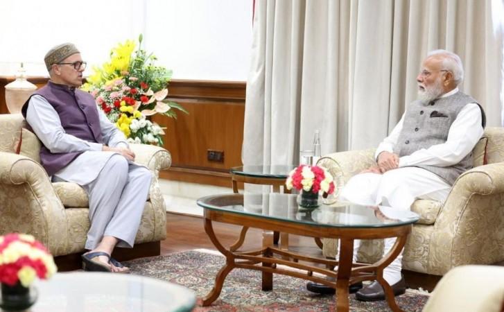 J&K Chief Minister Omar Abdullah calls on Prime Minister Narendra Modi Omar Abdullah with PM