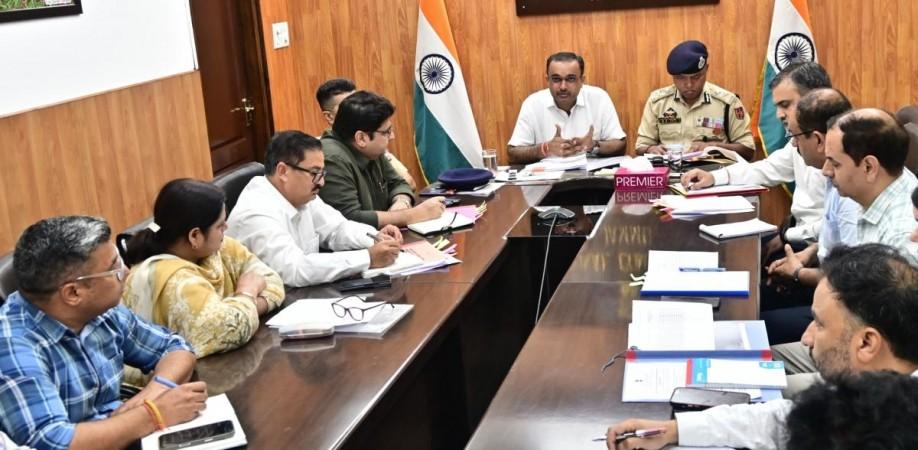 Divisional Commissioner Jammu Ramesh Kumar and IGP Jammu Bhim Sen Tuti are chairing a meeting to review thethe progress of Nasha Mukti Abhiyan in Jammu division. Meeting