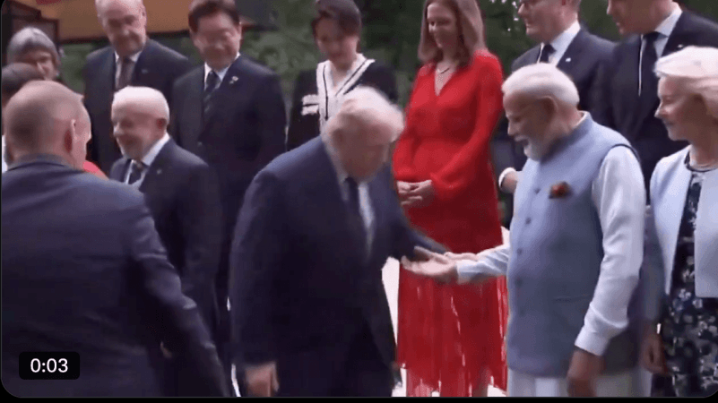 PM Modi Lends Helping Hand to Trump Onto G7 Podium; 'We Are Always Ready,' Says PM During Leaders' Photo Op PM Modi Lends Helping Hand to Trump Onto G7 Podium; 'We Are Always Ready,' Says PM During Leaders' Photo Op