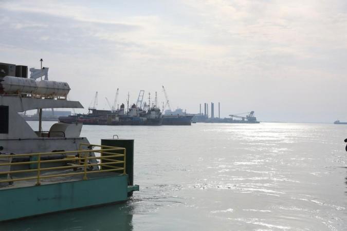 US lifts Iran port blockade; Tehran fast-tracks Hormuz Strait transit requests US lifts Iran port blockade; Tehran fast-tracks Hormuz Strait transit requests