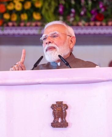 4 killed after temple roof collapses in Maha's Parbhani; PM Modi, Maha CM express grief 4 killed after temple roof collapses in Maha's Parbhani; PM Modi, Maha CM express grief