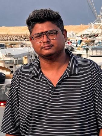 Mumbai Local Stabbing Case: Victim's Father Breaks Down In Tears as He Bids Final Farewell To His 22-Year-Old Son Mumbai Local Stabbing Case: Victim's Father Breaks Down In Tears as He Bids Final Farewell To His 22-Year-Old Son