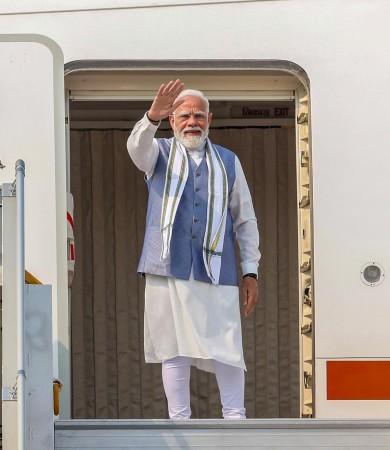New Delhi: PM Modi emplanes for Seychelles visit New Delhi: PM Modi emplanes for Seychelles visit