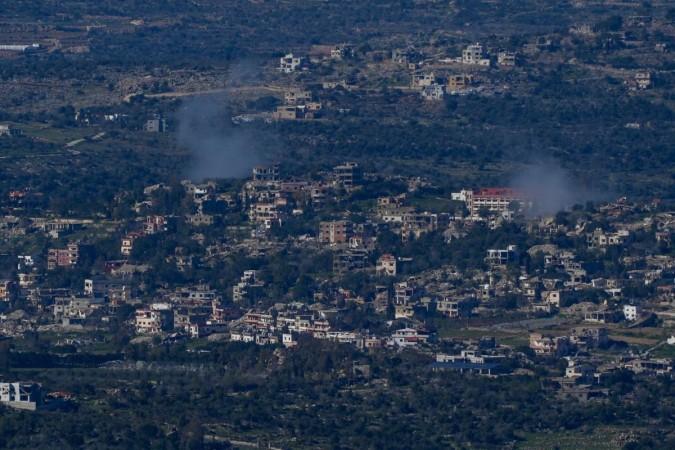 Israel strikes Hezbollah command centers in southern Lebanon Israel strikes Hezbollah command centers in southern Lebanon