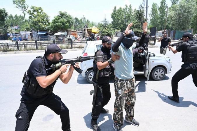Cops of the Jammu and Kashmir Police conducting a mock drill ahead of Shri Amarnath Yatra mock drill
