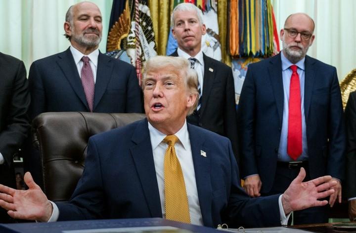Trump reports at least $1.4 billion in 2025 crypto earnings