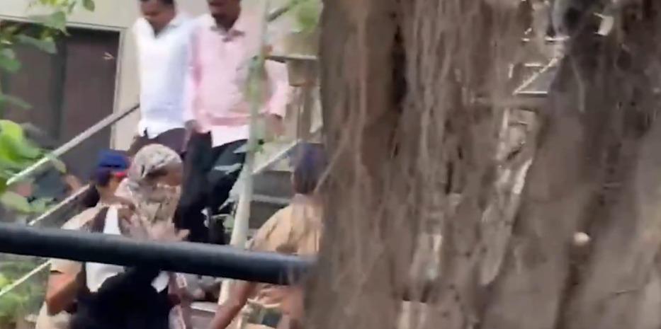 Ketan Agarwal murder case: Siya Goyal shows middle finger to media as police recover clothes, probe reveals murder rehearsal