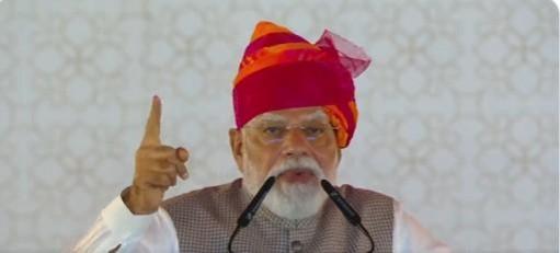 'Sun Rahe Ho Na, Vinod': PM Modi's Panchayat Reference Steals The Show At Gujarat Semiconductor Event 'Sun Rahe Ho Na, Vinod': PM Modi's Panchayat Reference Steals The Show At Gujarat Semiconductor Event