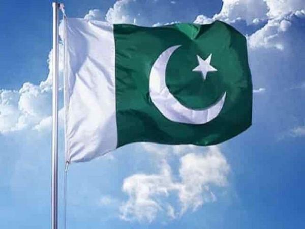 Pakistan trade deficit jumps to $39.5 billion as exports shrink Pakistan trade deficit jumps to $39.5 billion as exports shrink