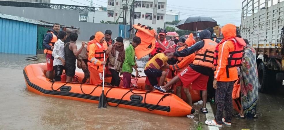 NDRF intensifies rescue Ops as heavy rain wreaks havoc across Maharashtra; Navy on standby NDRF intensifies rescue Ops as heavy rain wreaks havoc across Maharashtra; Navy on standby