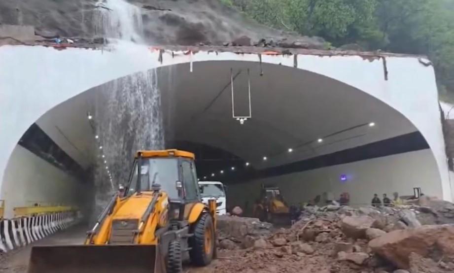 Rs 7,000-crore Mumbai-Pune Expressway Missing Link hit by landslide; MSRDC defends infrastructure failure, calls it an 'act of God'