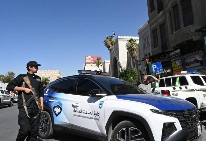 18 injured in Damascus bombing amid Macron's landmark Syria visit 18 injured in Damascus bombing amid Macron's landmark Syria visit