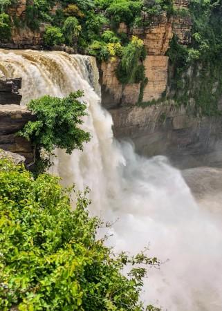Rivers swell, heavy inflows in dams, flood threats loom as monsoon intensifies across Karnataka