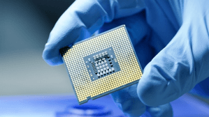Apple unveils $30 billion broadcom pact to boost US chip production