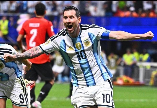 Lionel Messi's Heated Exchange With Referee During Argentina vs Switzerland Goes Viral At FIFA World Cup 2026 QF Lionel Messi's Heated Exchange With Referee During Argentina vs Switzerland Goes Viral At FIFA World Cup 2026 QF