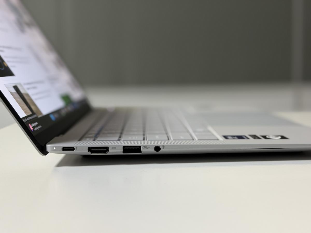 Asus Expertbook Ultra review Asus Expertbook Ultra review