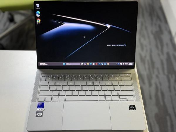 Asus Expertbook Ultra review Asus Expertbook Ultra review