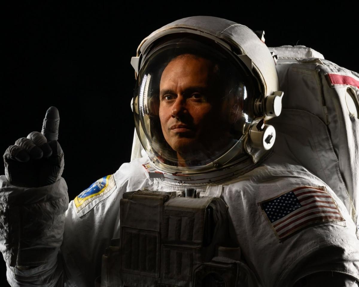 Who Is Anil Menon? NASA Astronaut, Doctor and Former SpaceX Flight Surgeon Now on ISS
