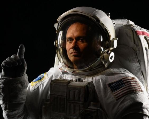 Who Is Anil Menon? NASA Astronaut, Doctor and Former SpaceX Flight Surgeon Now on ISS Who Is Anil Menon? NASA Astronaut, Doctor and Former SpaceX Flight Surgeon Now on ISS