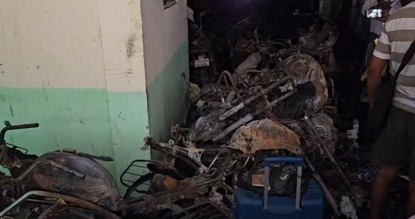 Two die in Noida fire; building owner, leaseholder in police custody Two die in Noida fire; building owner, leaseholder in police custody