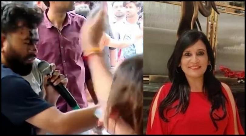 'I Threw Ink Because Lord Ram Was Insulted': Woman Claims Responsibility For Disrupting Abhijeet Dipke's Speech At Jantar Mantar 'I Threw Ink Because Lord Ram Was Insulted': Woman Claims Responsibility For Disrupting Abhijeet Dipke's Speech At Jantar Mantar