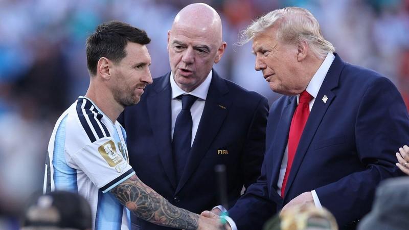 Donald Trump refuses to leave podium in awkward moment as Spain lift World Cup