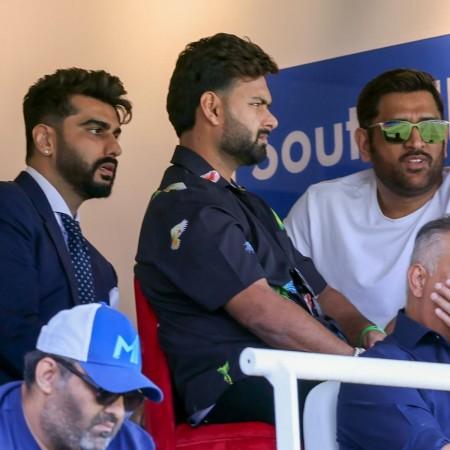 'Don't believe everything': Sahiba Bali shuts down Arjun Kapoor dating rumours after Lord's appearance; Saif Ali Khan, Taimur walk with Akshay Kumar post match 'Don't believe everything': Sahiba Bali shuts down Arjun Kapoor dating rumours after Lord's appearance; Saif Ali Khan, Taimur walk with Akshay Kumar post match