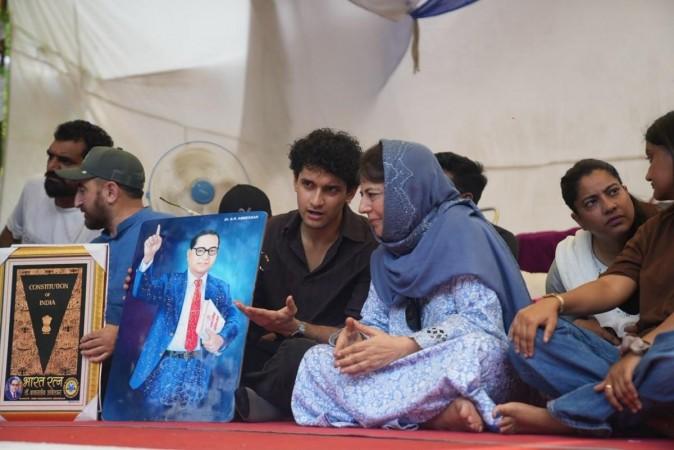 Former J&K Chief Minister and PDP president Mehbooba Mufti at Jantar Mantar Mehbooba Mufti