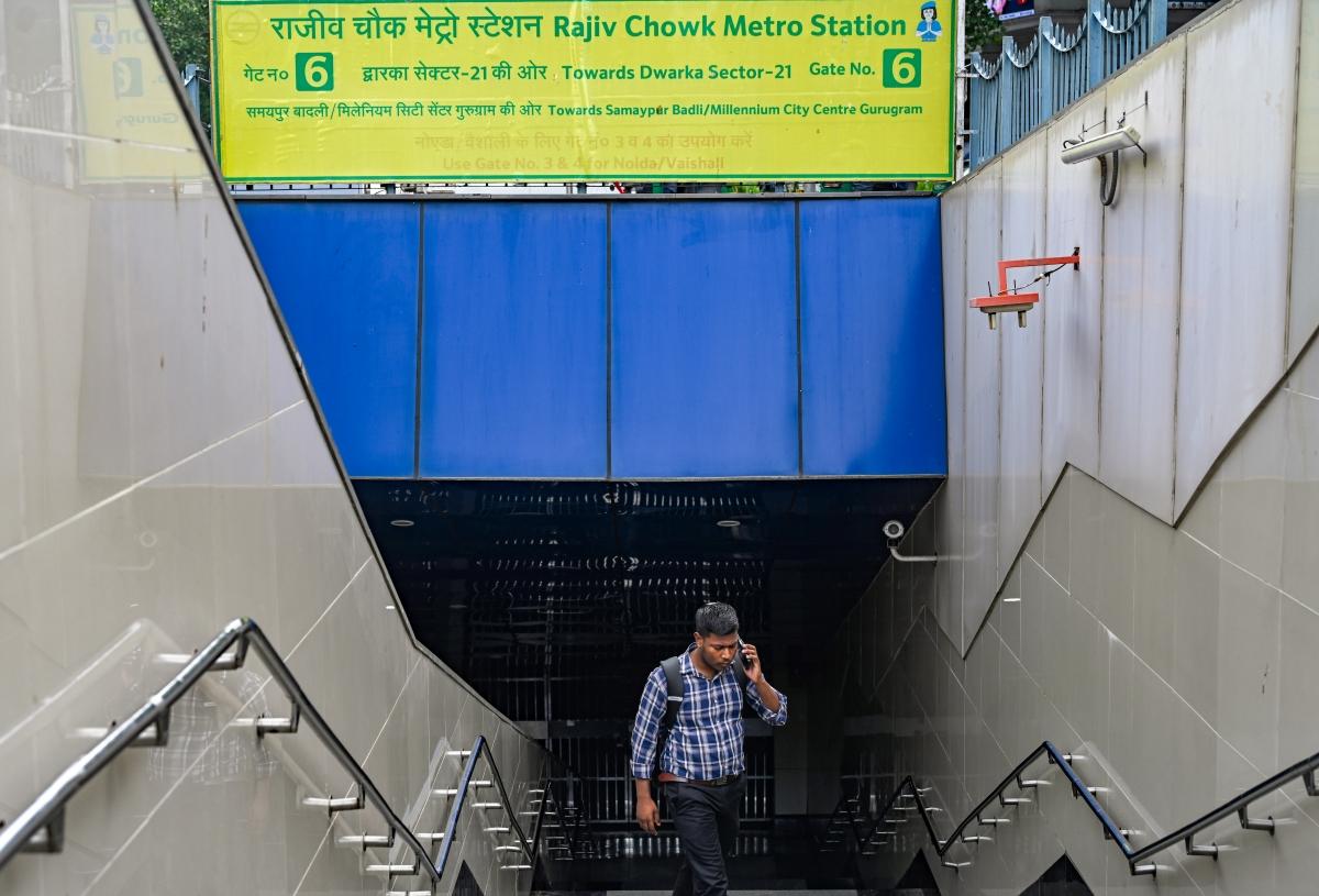 DMRC opens entry gates of Rajiv Chowk, Mandi House, Central Secretariat stations