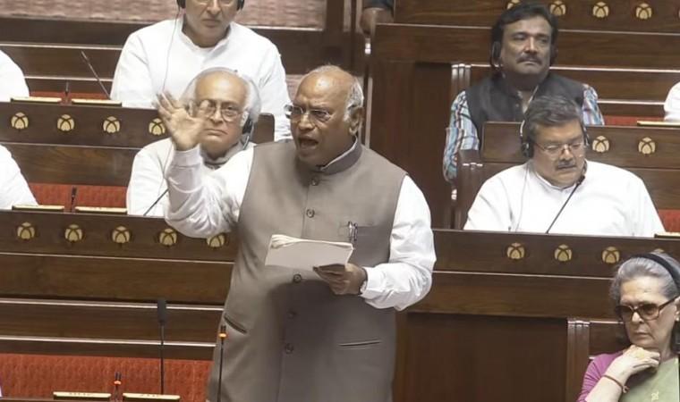 Parliament Monsoon Session 2026: Major Uproar in Rajya Sabha After Kharge's Manusmriti Remark; LoP Slams Centre Over Anti-Paper Leak Bill