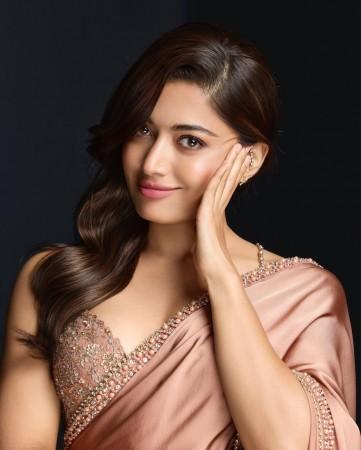 Rashmika Mandanna advised complete rest for 6 weeks after sustaining injury Rashmika Mandanna advised complete rest for 6 weeks after sustaining injury