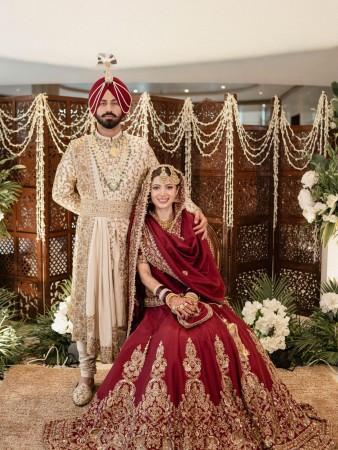 Kaisi Yeh Yaariaan fame Charlie Chauhan marries cricketer Ramandeep Singh in Gurudwara; radiant in red bridal outfit [Wedding Pics Out]