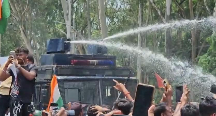 Jharkhand students' march intensifies; Police use water cannons after protesters breach barricades Jharkhand students' march intensifies; Police use water cannons after protesters breach barricades