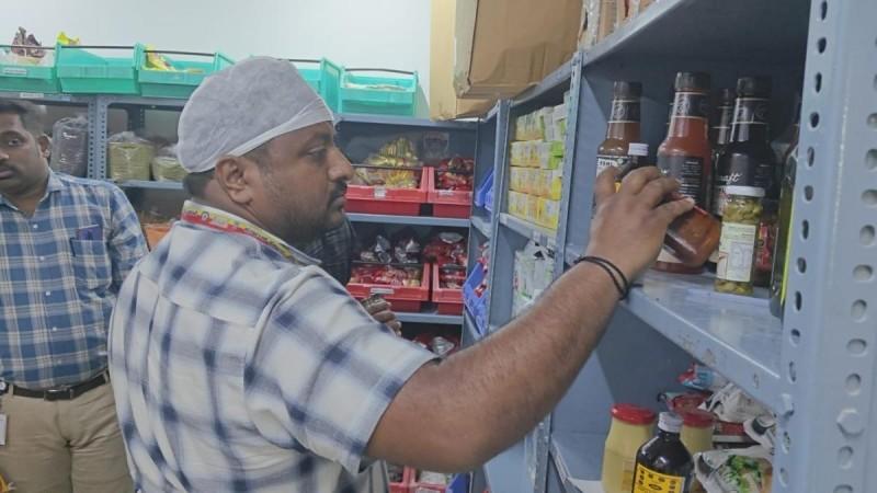 Expired maida, stale bread found in Bengaluru hospital kitchen Expired maida, stale bread found in Bengaluru hospital kitchen