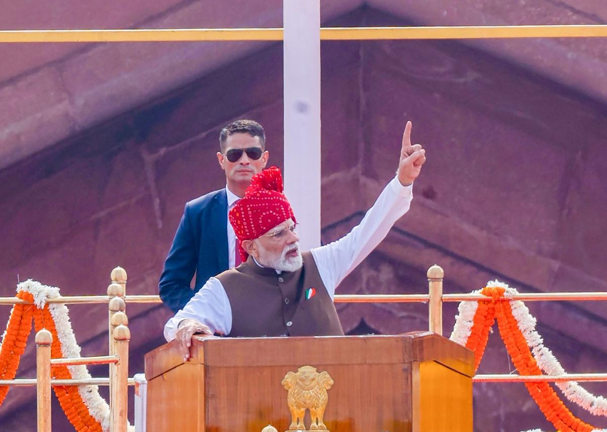Free coaching, ₹1 lakh crore push: PM Modi's big pitch to youth in I-Day speech days after student protests