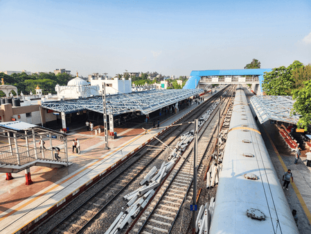 E coli in water, no toilets, no dustbins: CAG flags basics missing at Delhi, Mumbai among major railway stations