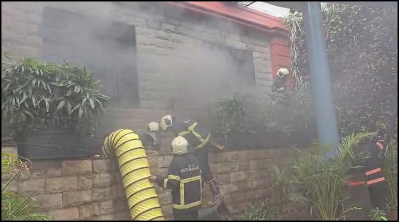 Mumbai Fire: Blaze Erupts At Income Tax Office In Churchgate, Fire Brigade Launches Rescue Operation To Evacuate Stranded Employees Mumbai Fire: Blaze Erupts At Income Tax Office In Churchgate, Fire Brigade Launches Rescue Operation To Evacuate Stranded Employees