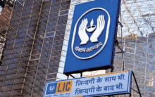 LIC gets RBI nod to increase HDFC Bank stake to 9.99 pc; stocks trade higher